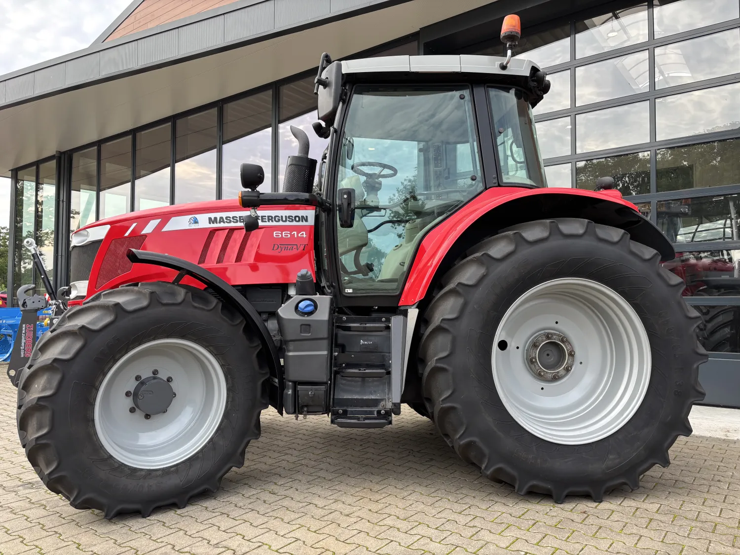 Massey Ferguson 6614 Dyna-VT | Få Timer | Trinløs Transmission