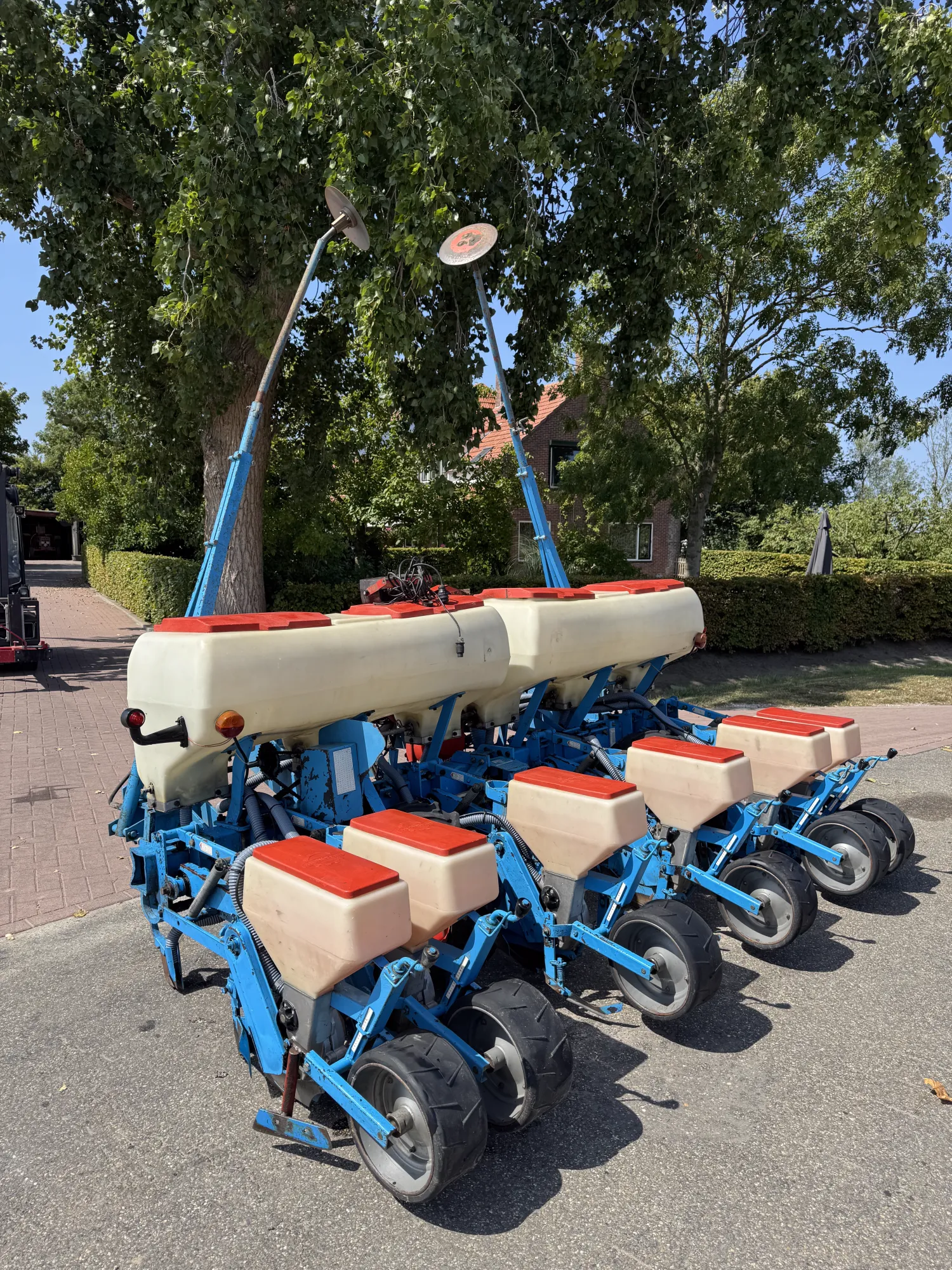 Semoir à maïs Monosem PNU 6 rangs | Dga Machinehandel