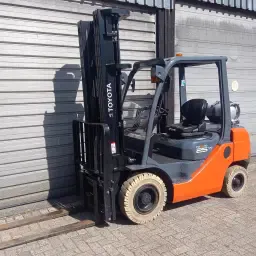 Toyota Tonero 25 Forklift | 2013, Low Hours, 6m Mast