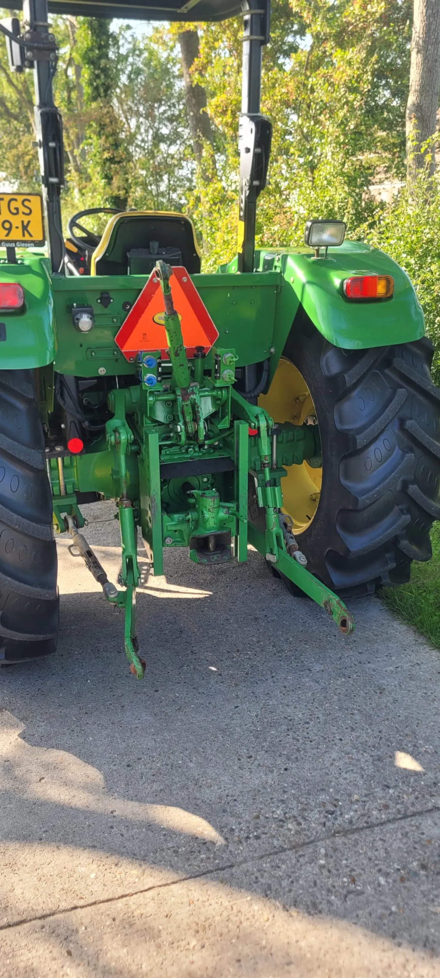 John Deere 5065E Til Salg | Få Timer