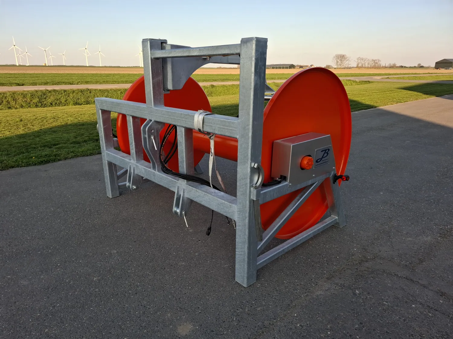 Slanghaspel M2: 900m 5" slang, gegalvaniseerd frame