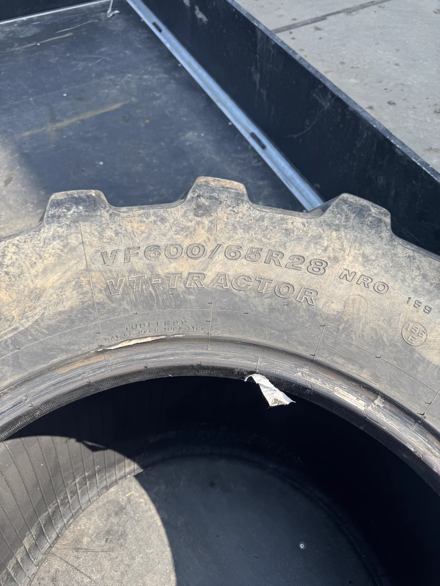 Bridgestone VF 600/65r28 Banden - 40% Profiel