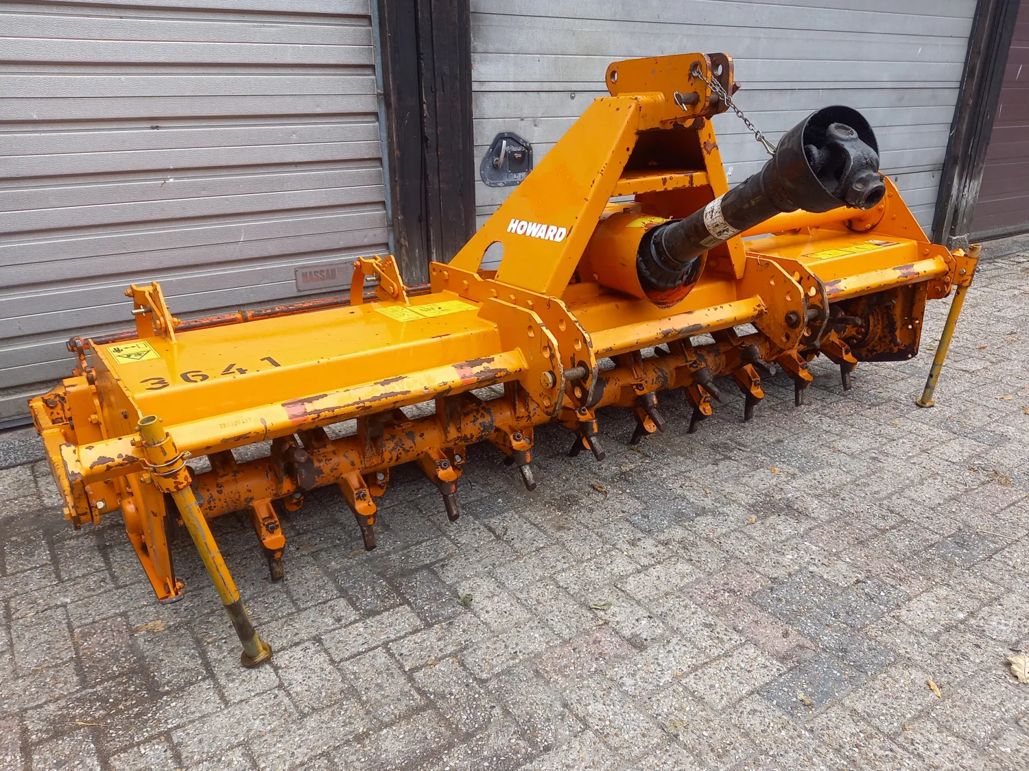 Howard 30-255 HU Bodenfräse - 2,55m Arbeitsbreite