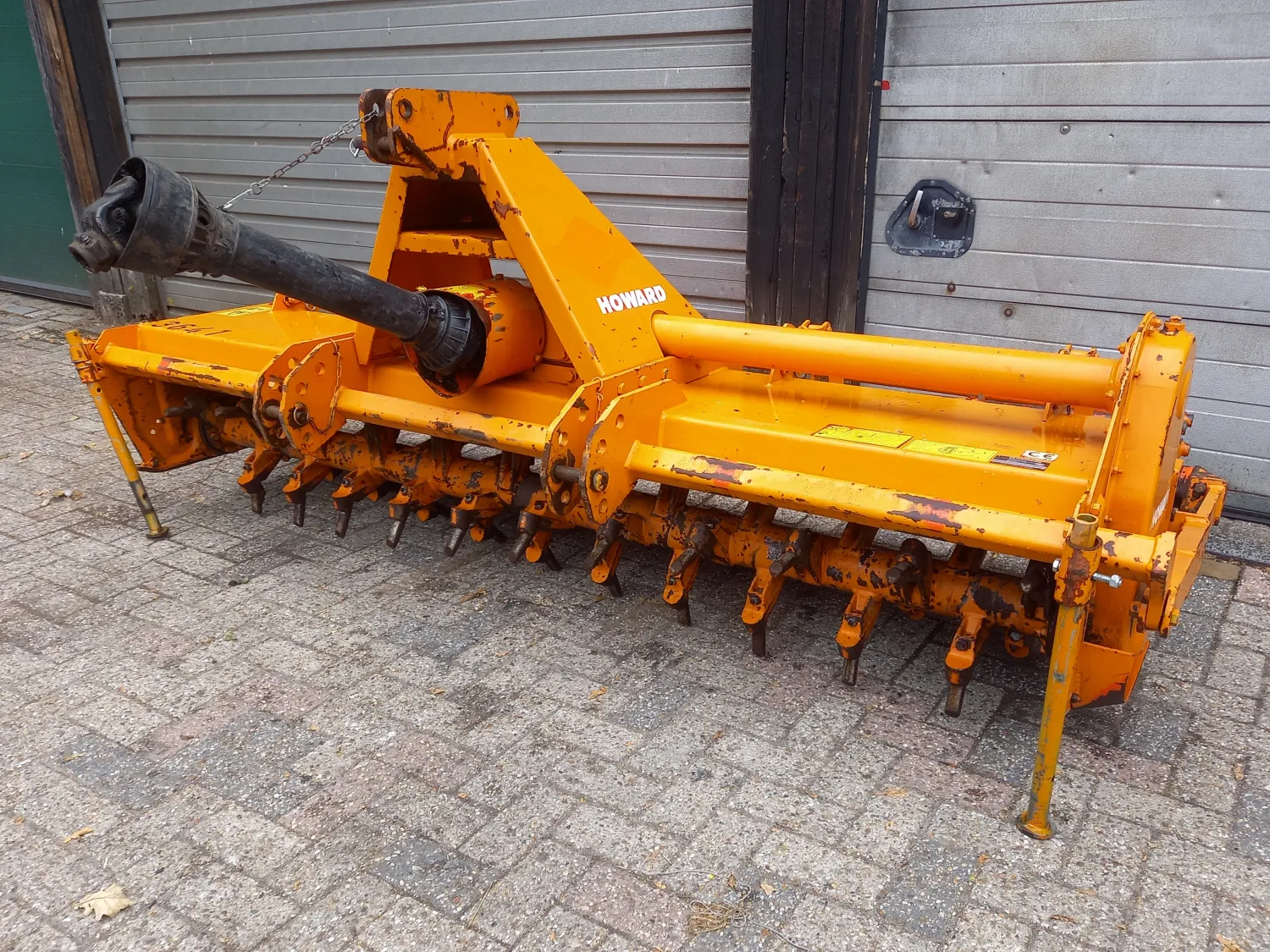 Howard 30-255 HU Bodenfräse - 2,55m Arbeitsbreite
