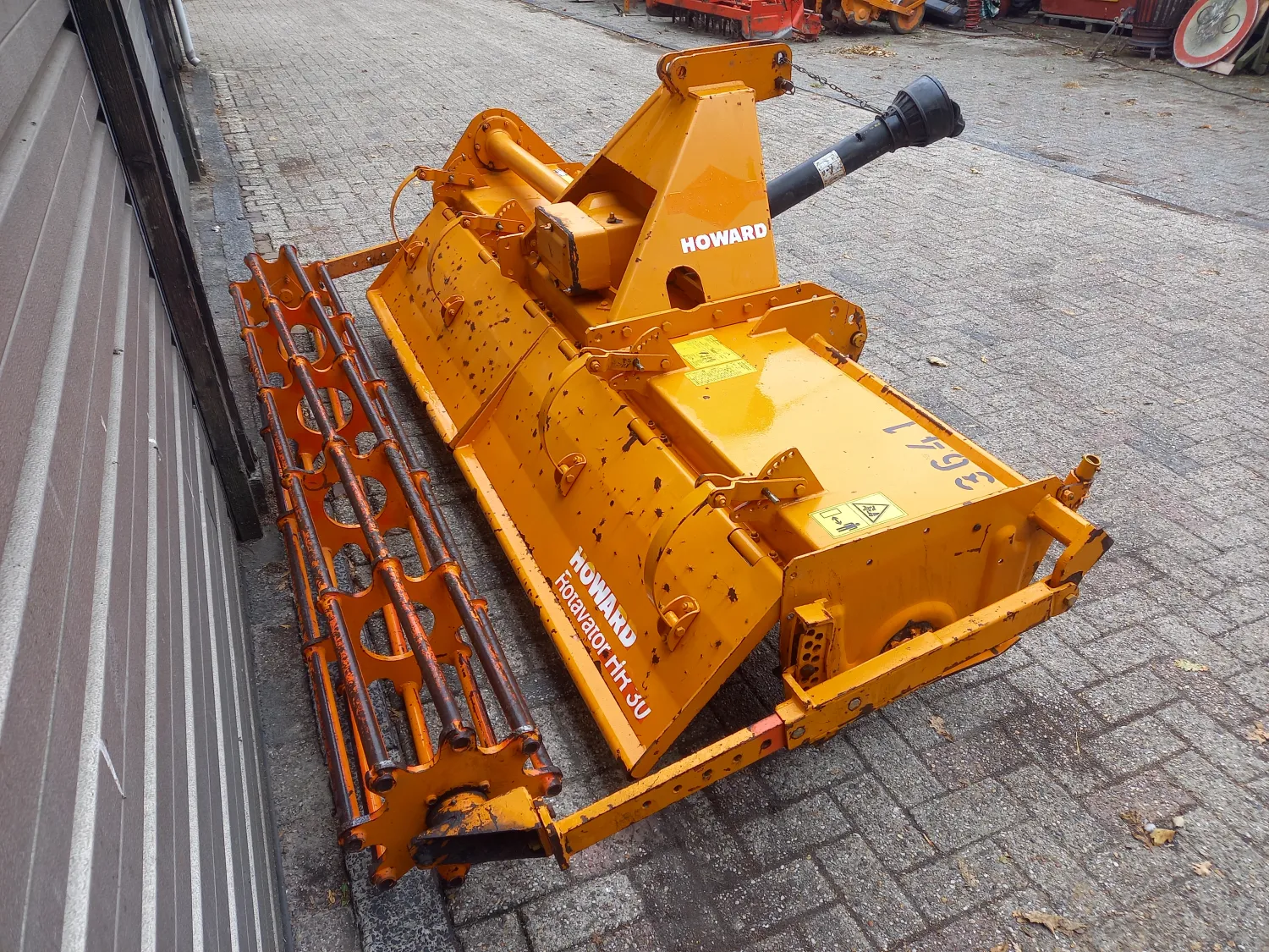 Howard 30-255 HU Bodenfräse - 2,55m Arbeitsbreite