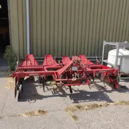 https://cdn.farmtrade.nl/media/159476/conversions/9U6PE5-thumbnail.webp