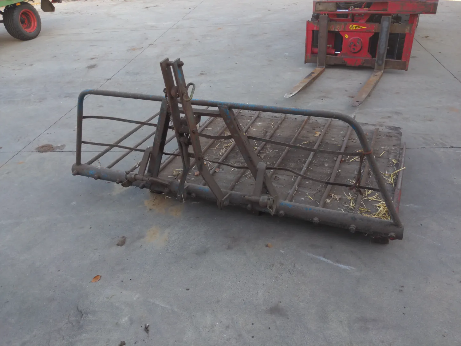 Alimentador de ensilaje 230cm | Inclinación y púas largas