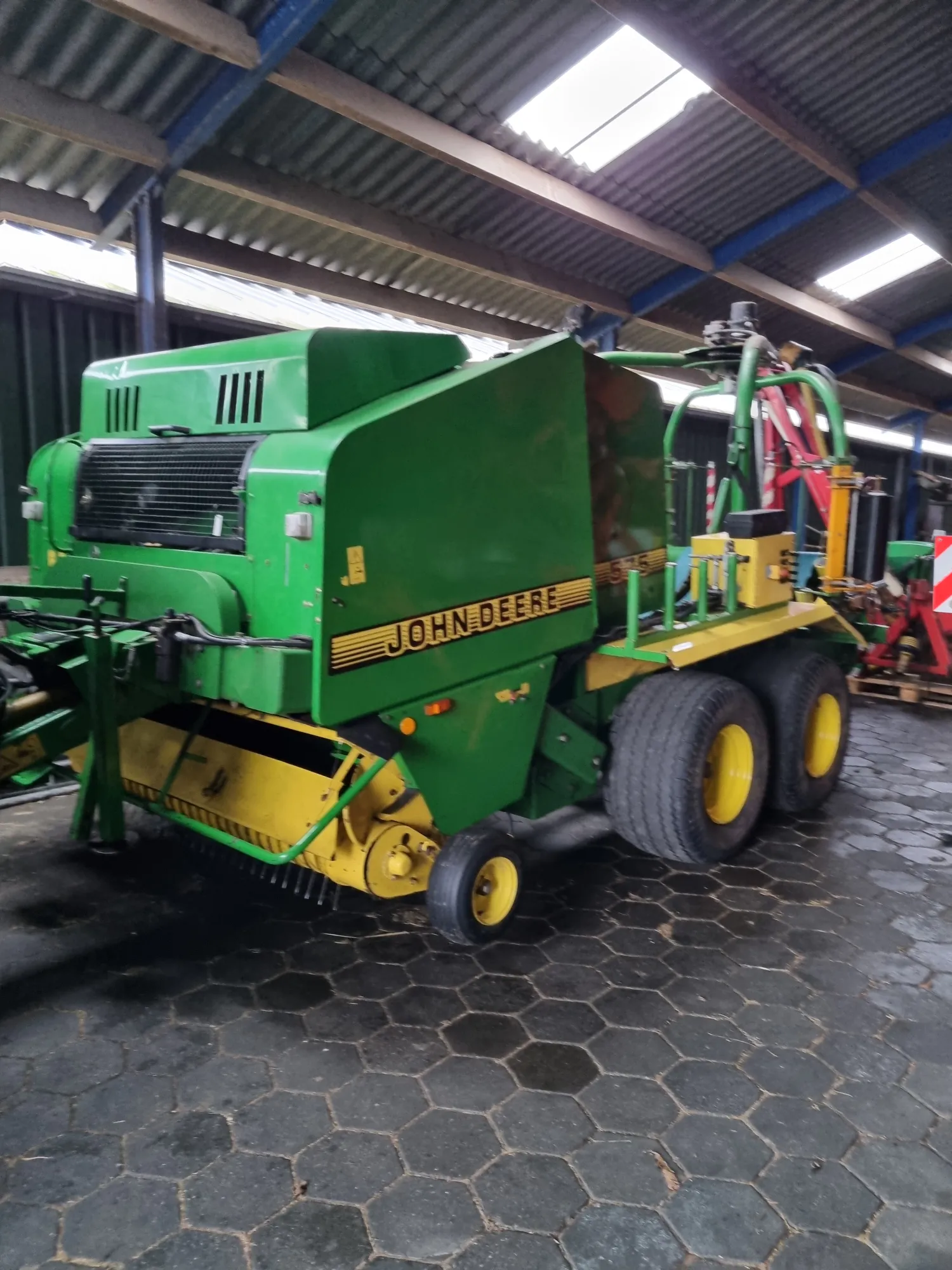 John Deere 575 Baler | Well-Maintained & Reliable