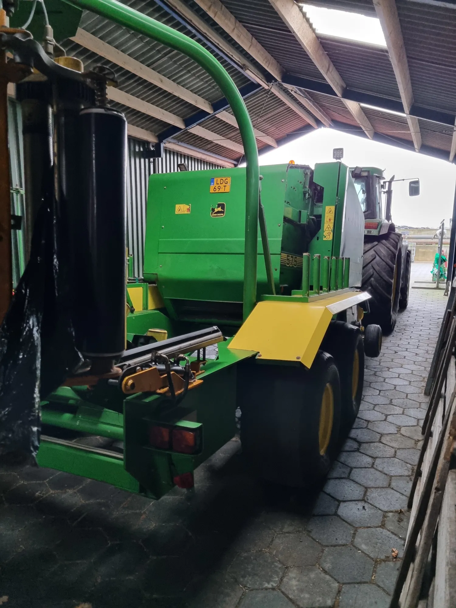 John Deere 575 Baler | Well-Maintained & Reliable