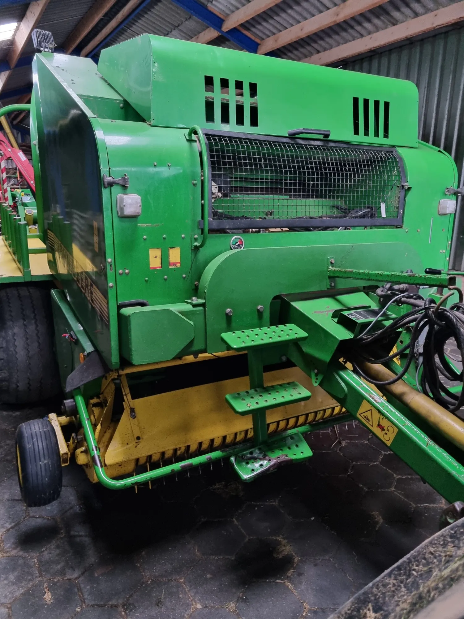 John Deere 575 Baler | Well-Maintained & Reliable