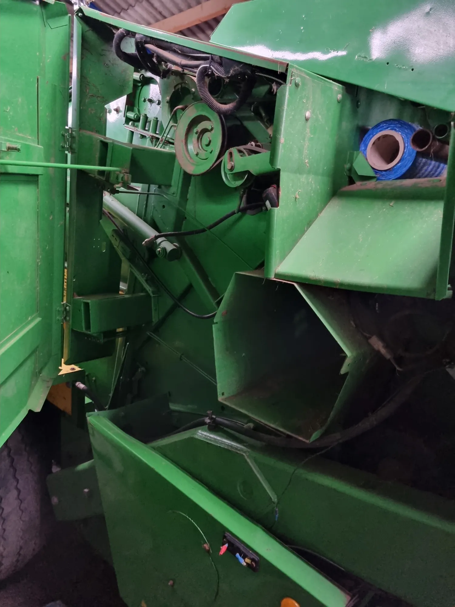 John Deere 575 Baler | Well-Maintained & Reliable