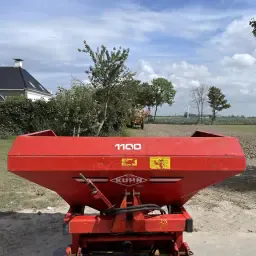 https://cdn.farmtrade.nl/media/161236/conversions/usYCyD-thumbnail.webp