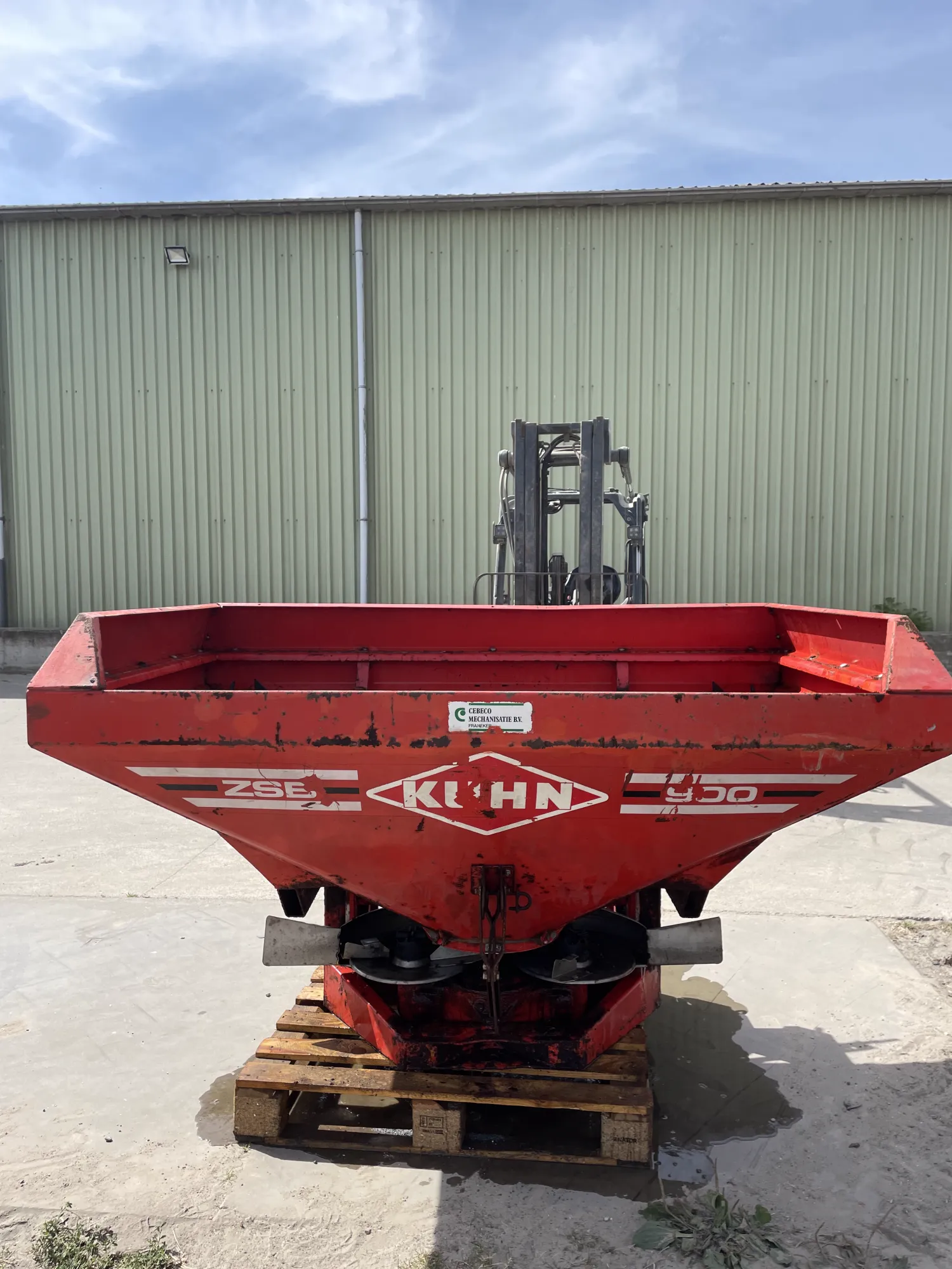 Kuhn Strooier | 1800 kg Capaciteit te Koop