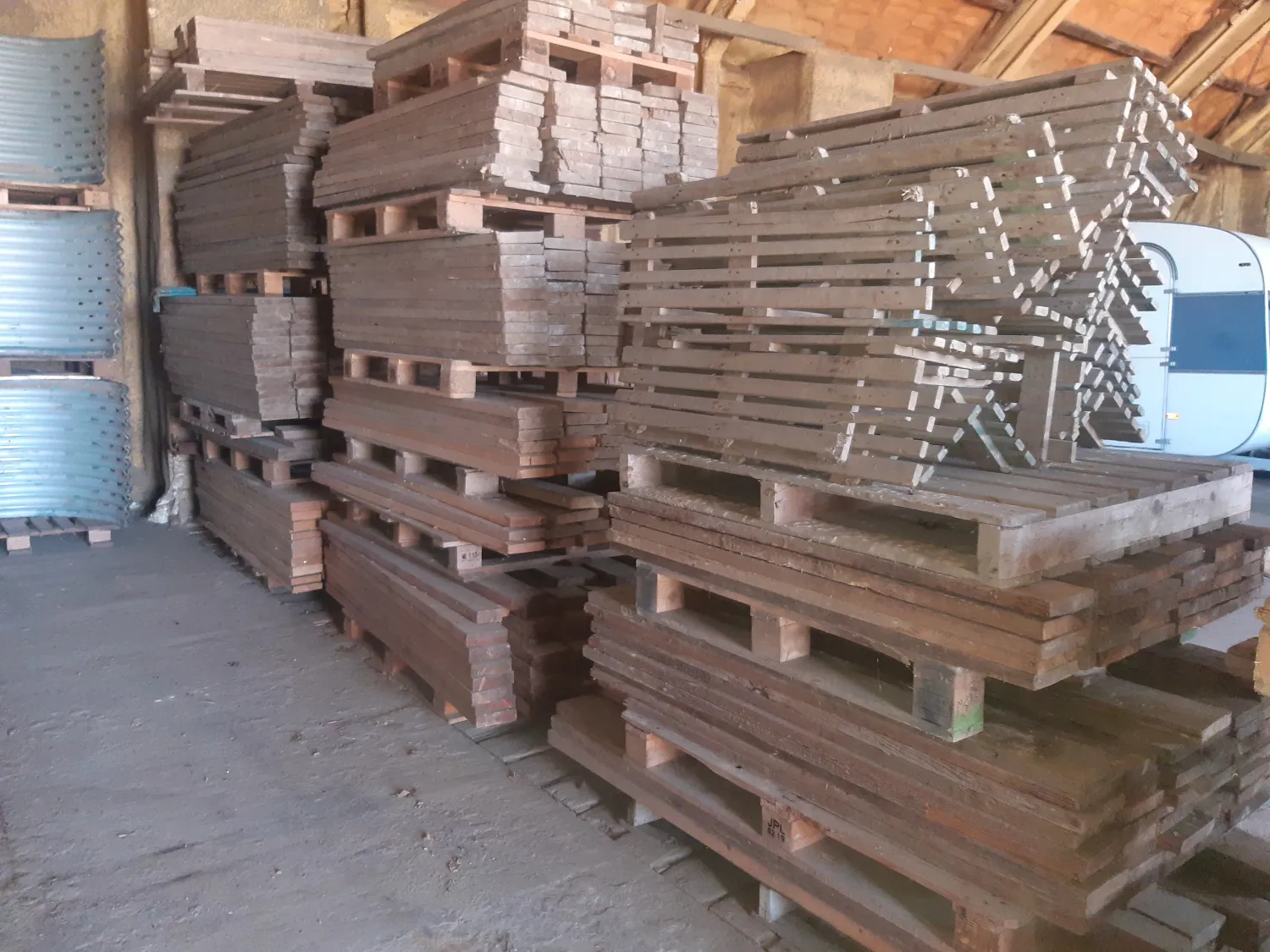 Keerwanden & T/L-steunen te Koop | Diverse Materialen