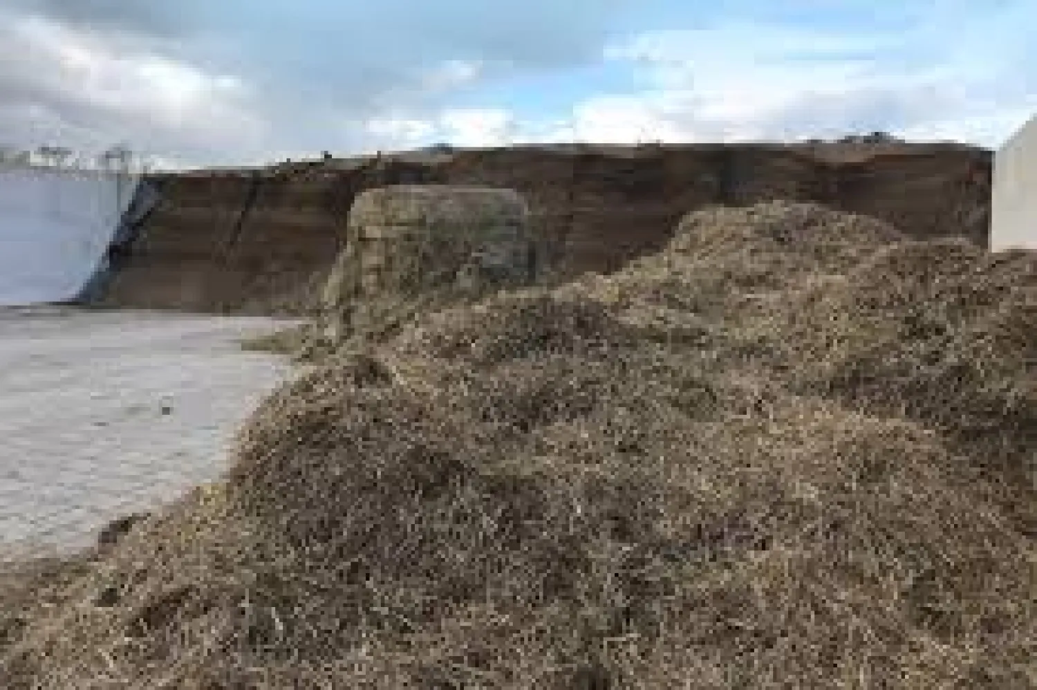 Grassilage te koop: 200-300 ton, 1e en 2e snede