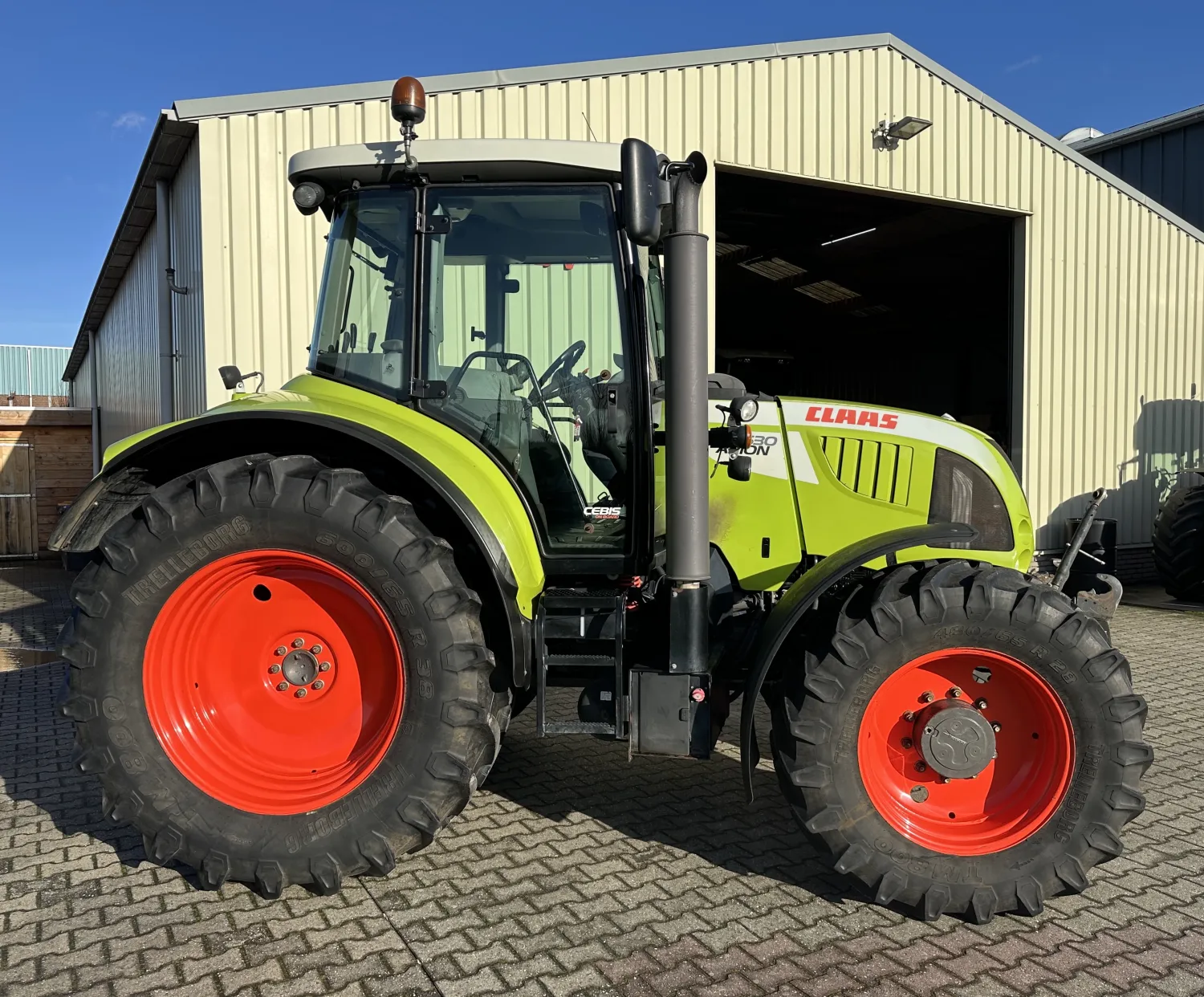 Claas Arion 530 Cebis 2012 | 8236 uur | Kruip