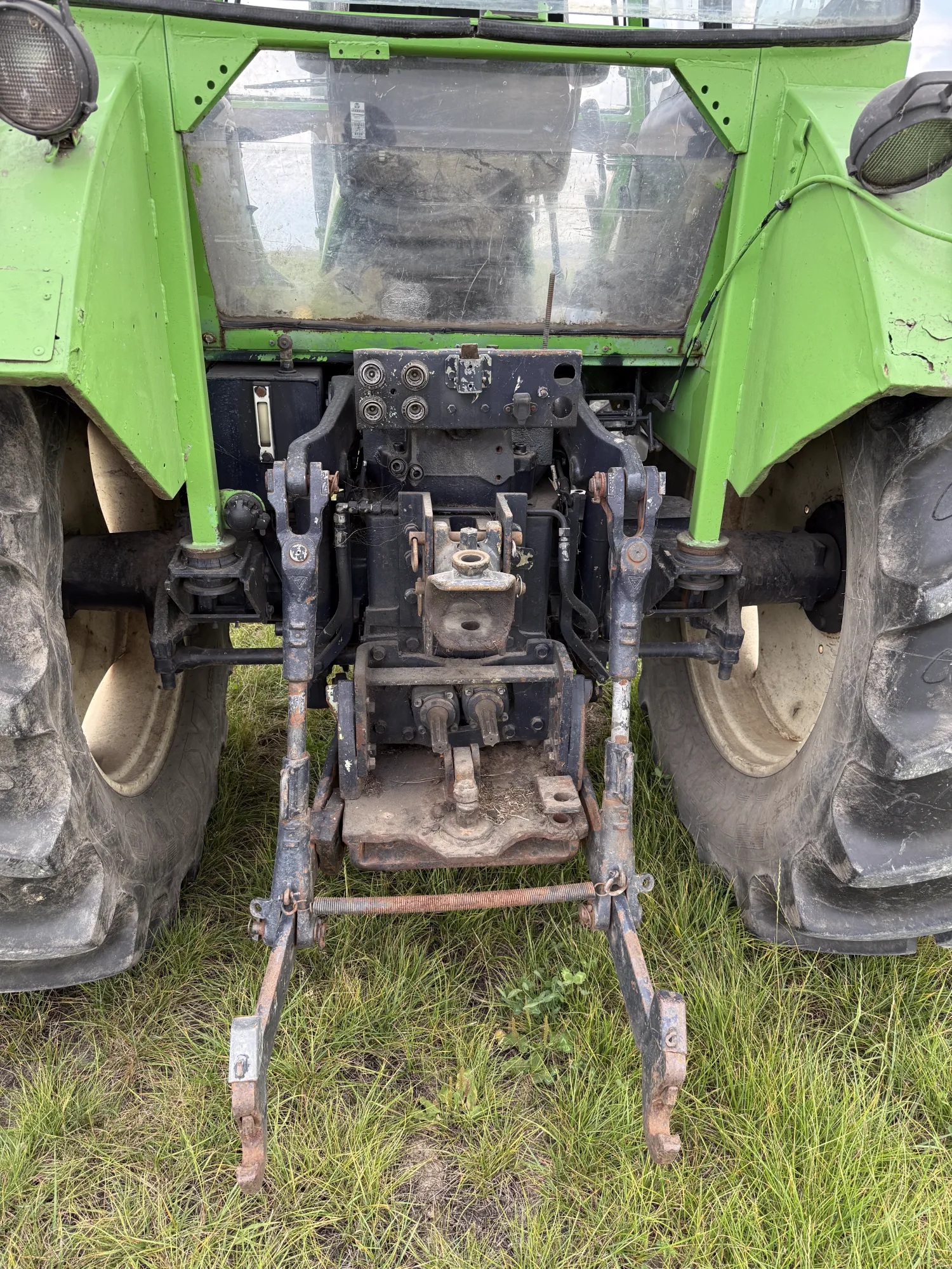 Deutz-Fahr DX 6.10: Goede staat, luchtgeveerde stoel