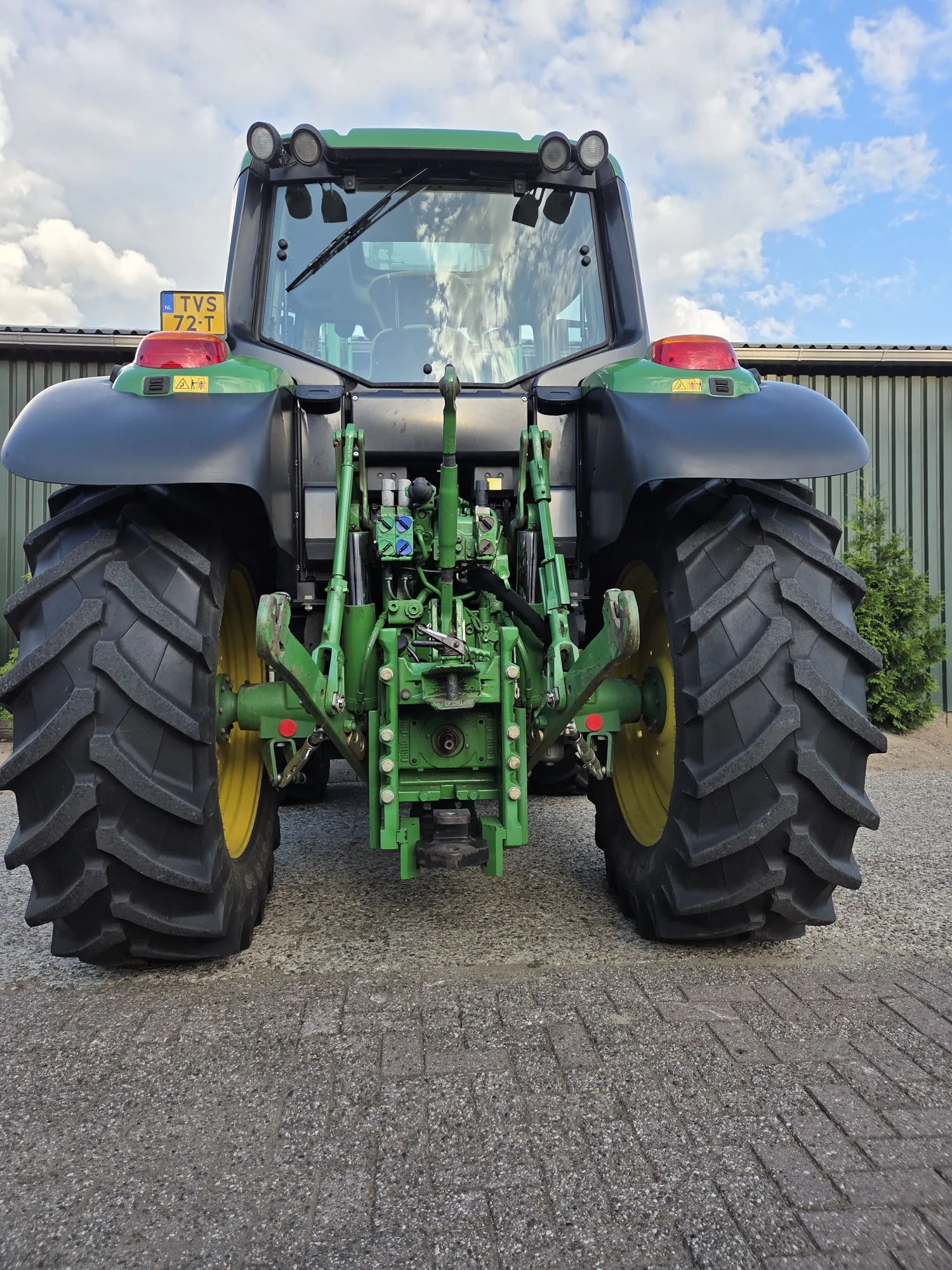 John Deere 6120M Trekker uit 2017 met Voorlader | Te Koop