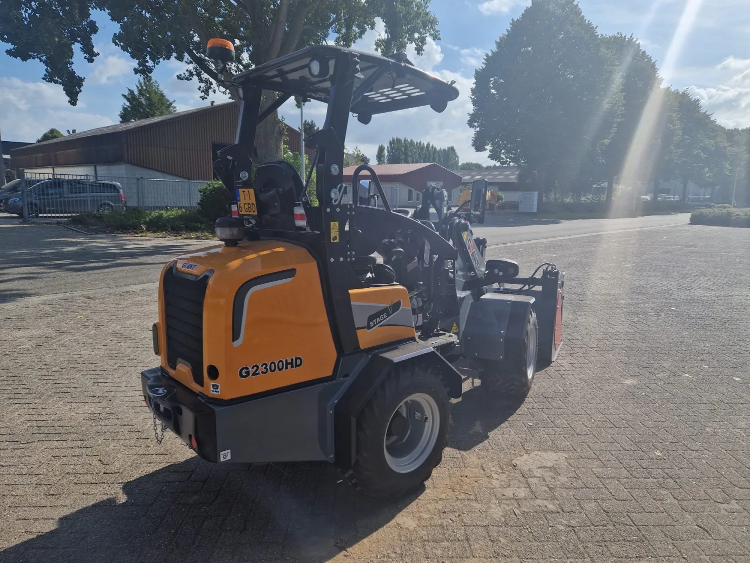 Giant 2300HD Radlader 2025 | 5 Stunden | 26 PS