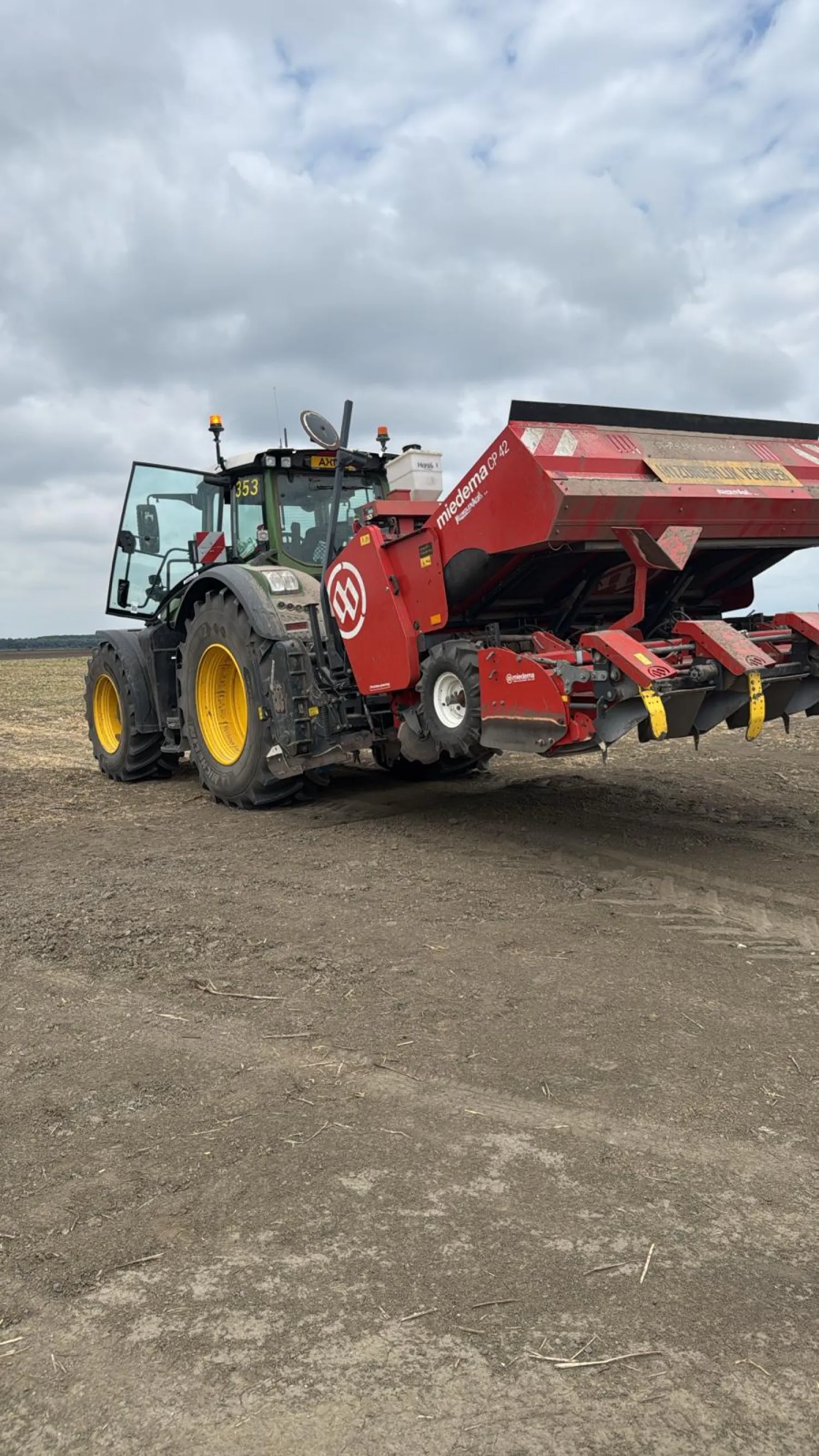 Kup używane Miedema/Dewulf CB3000 + CP42 | Kombajn ziemniaczany