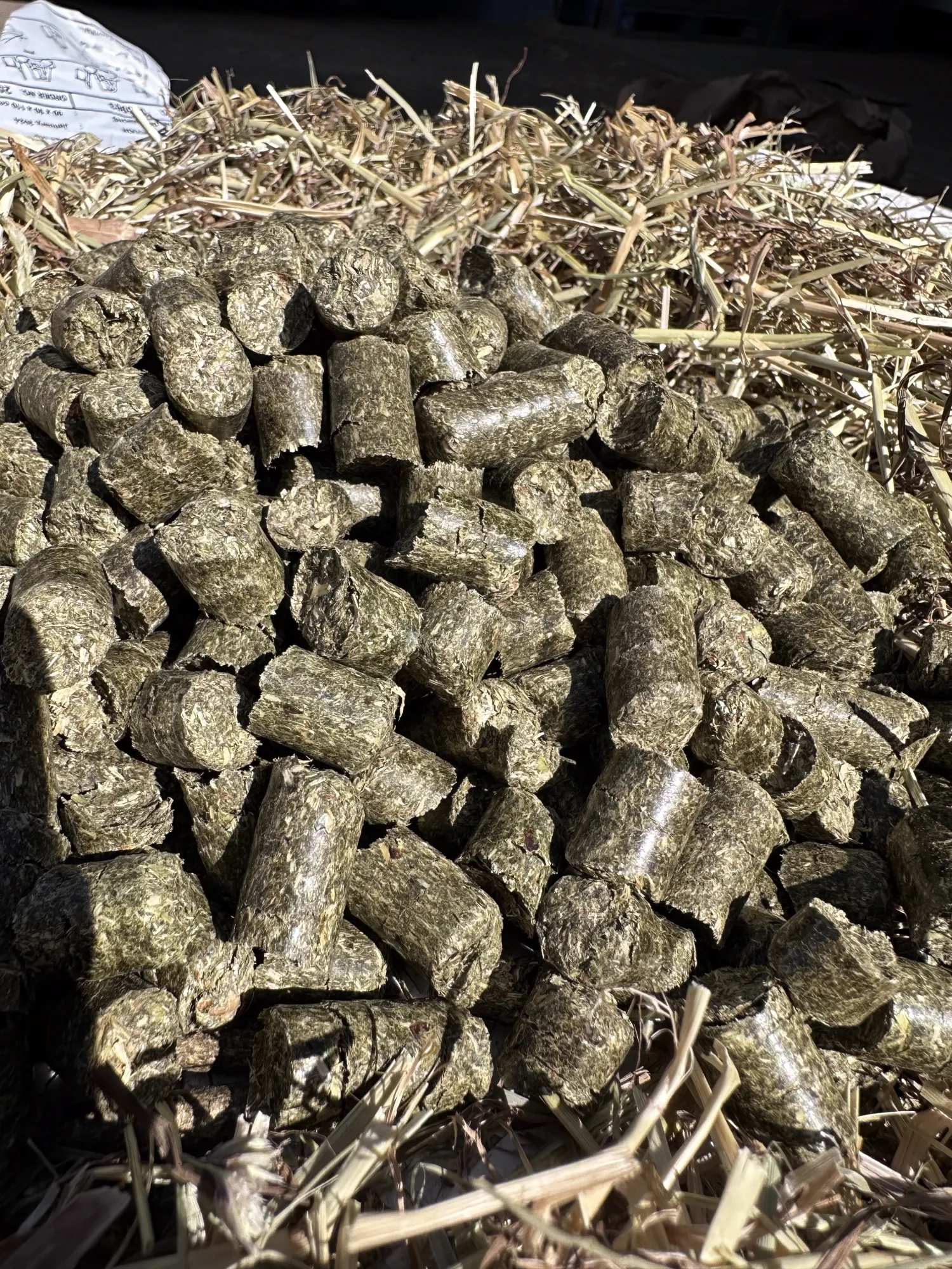 Heucobs/Pellets zu verkaufen | 6mm, 8mm und 12mm Cobs