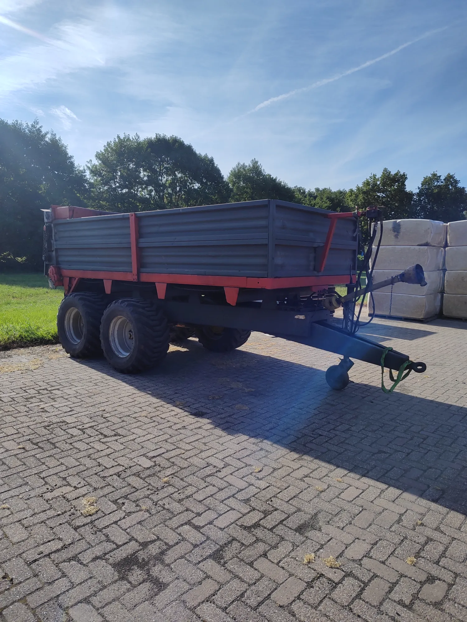 Tandem meststrooier - 6.5m³ inhoud, goede banden