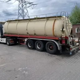 https://cdn.farmtrade.nl/media/162563/conversions/djUHhy-thumbnail.webp