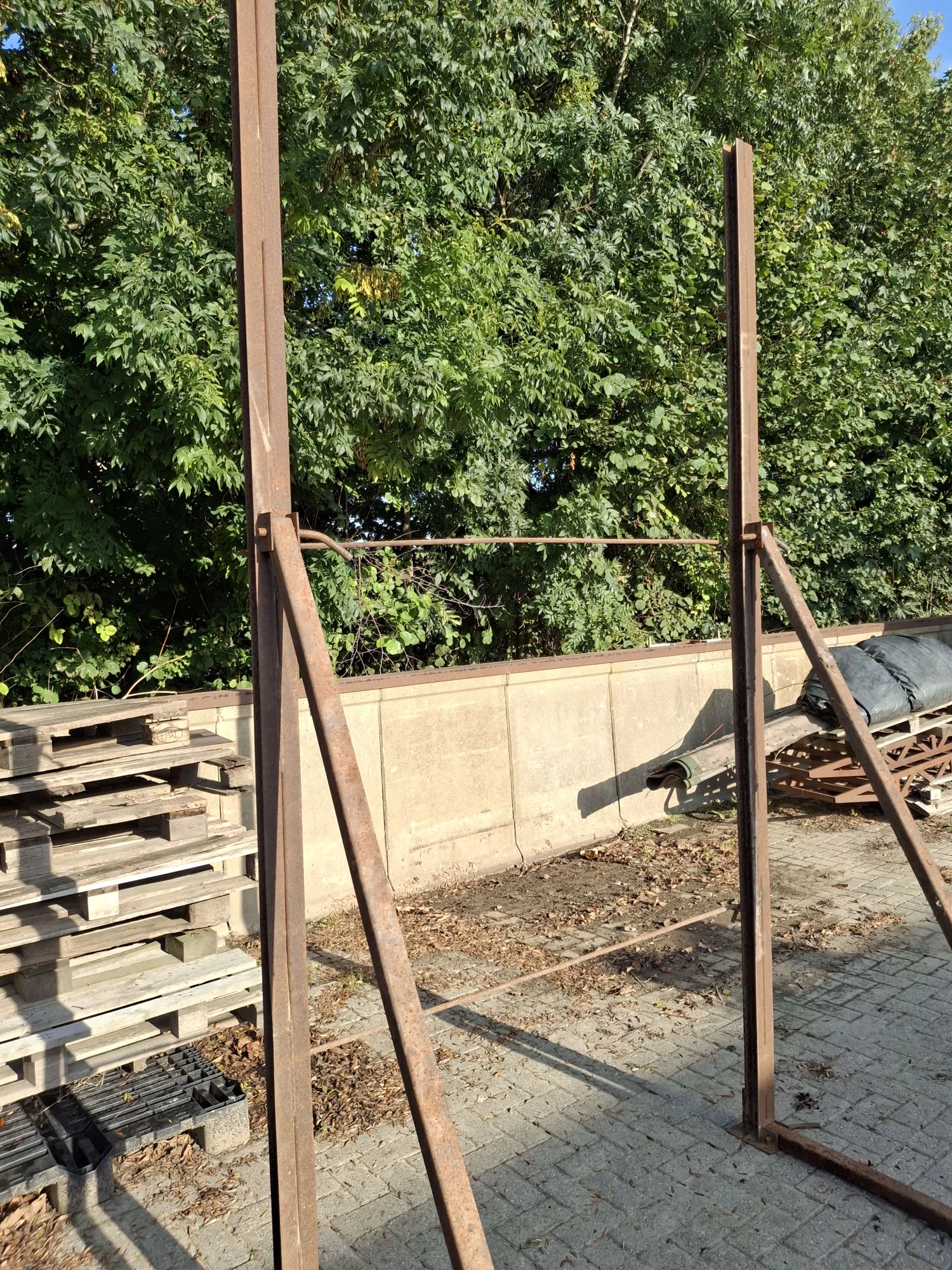 Demontabele L-steunen 3 meter hoog - 14 stuks