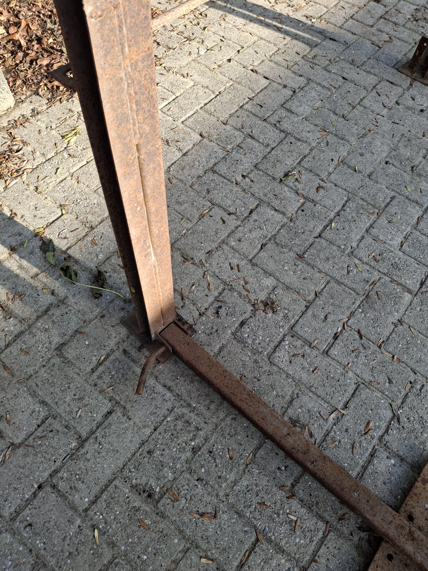 Demontabele L-steunen 3 meter hoog - 14 stuks