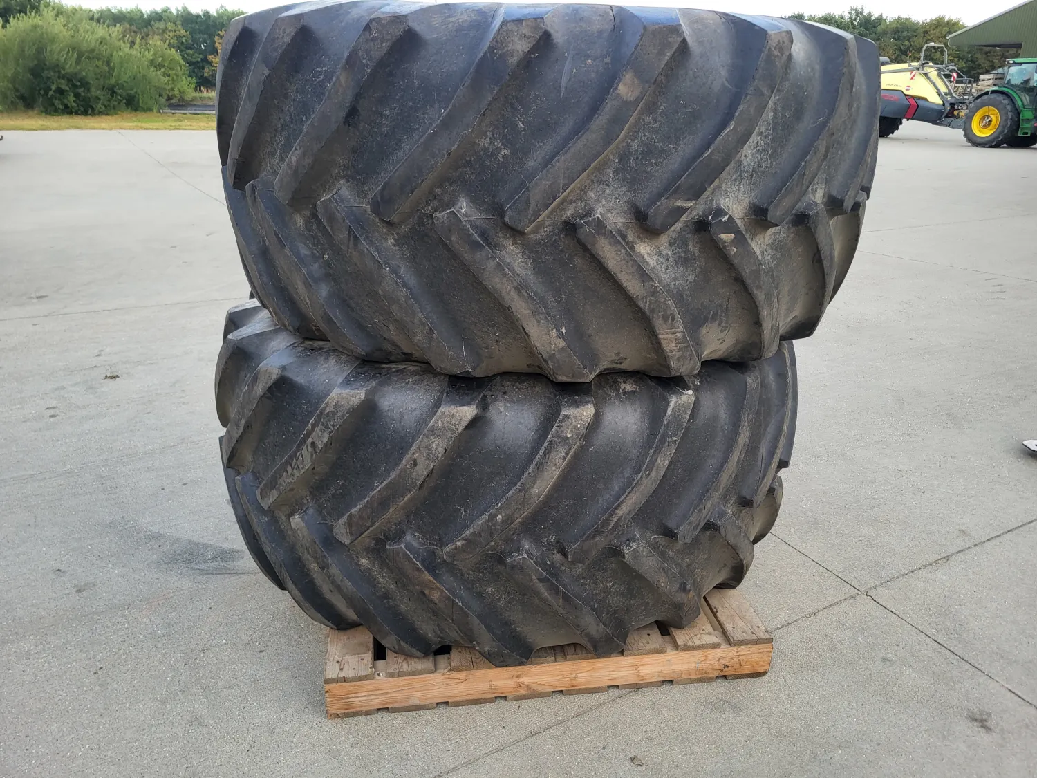 Goodyear Dæk 800/65r32 - Brugte, Uden Fælge
