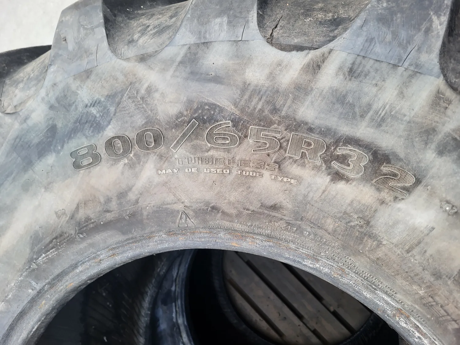 Goodyear Dæk 800/65r32 - Brugte, Uden Fælge