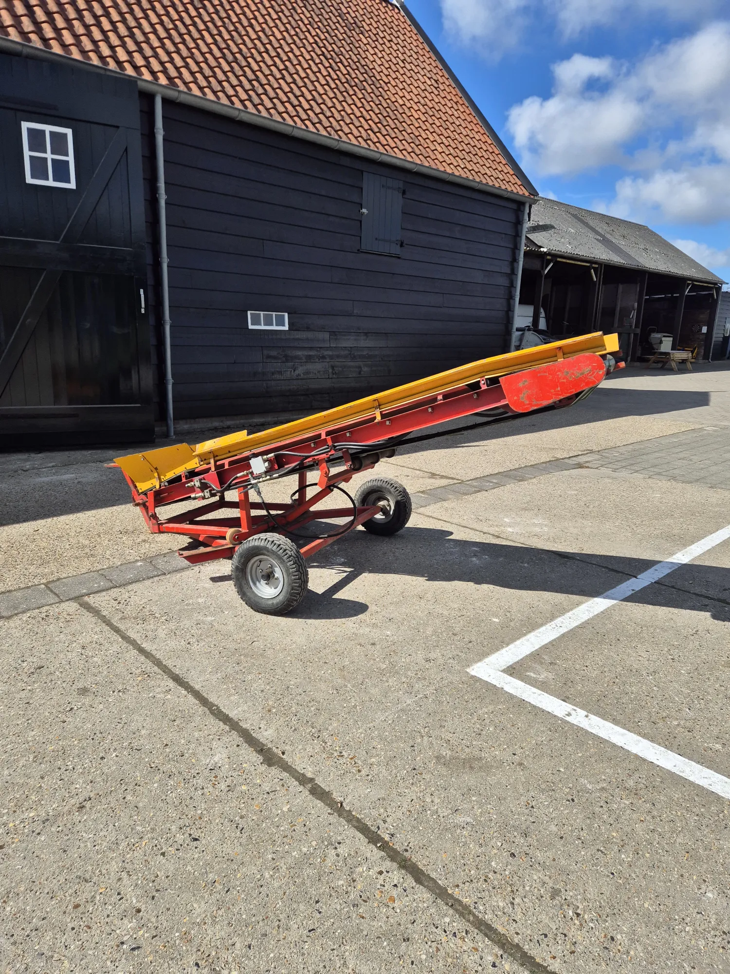 Samon Hydraulic Unloading Belt: Efficient Unloading