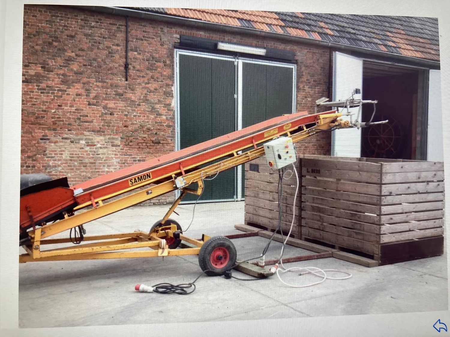 Doornbos Box Filler: Semi-Automatic for Efficient Filling