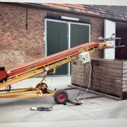 https://cdn.farmtrade.nl/media/163315/conversions/FEZrfA-thumbnail.webp