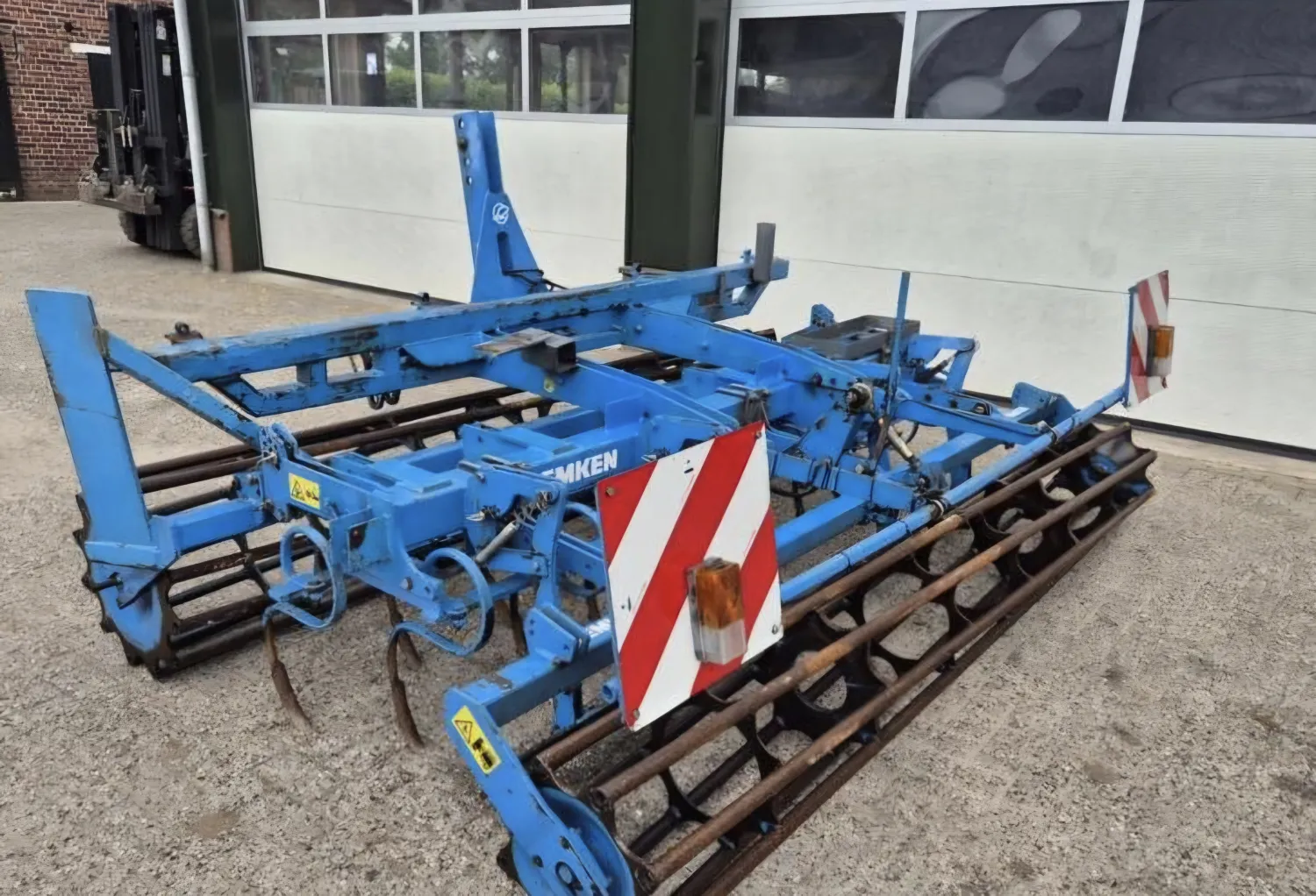 Lemken Quarz 7 Preparator frontal pat germinativ | Stare excelentă