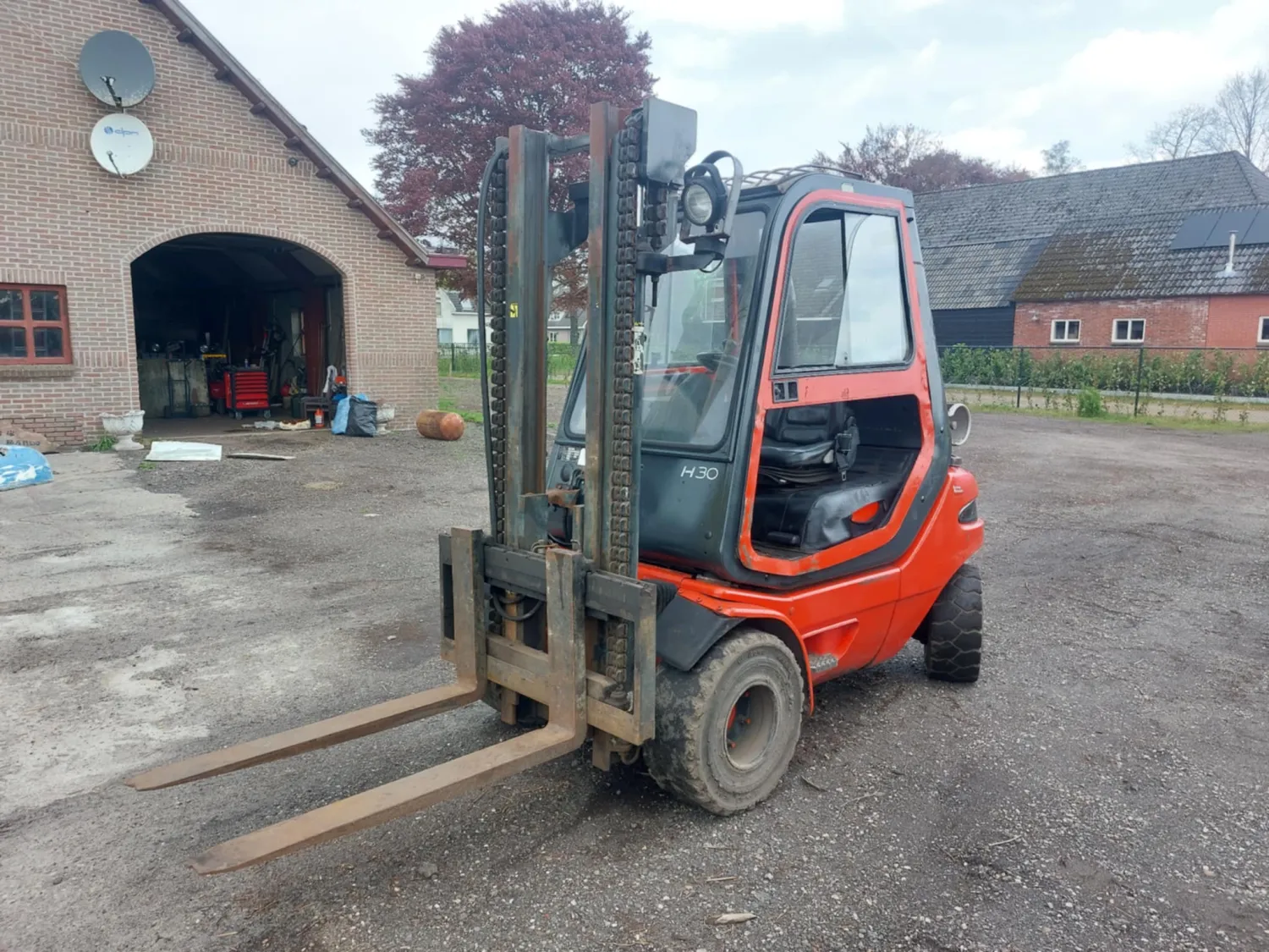 Linde LPG Heftruck 3 Ton - Zijschuiver & Cabine