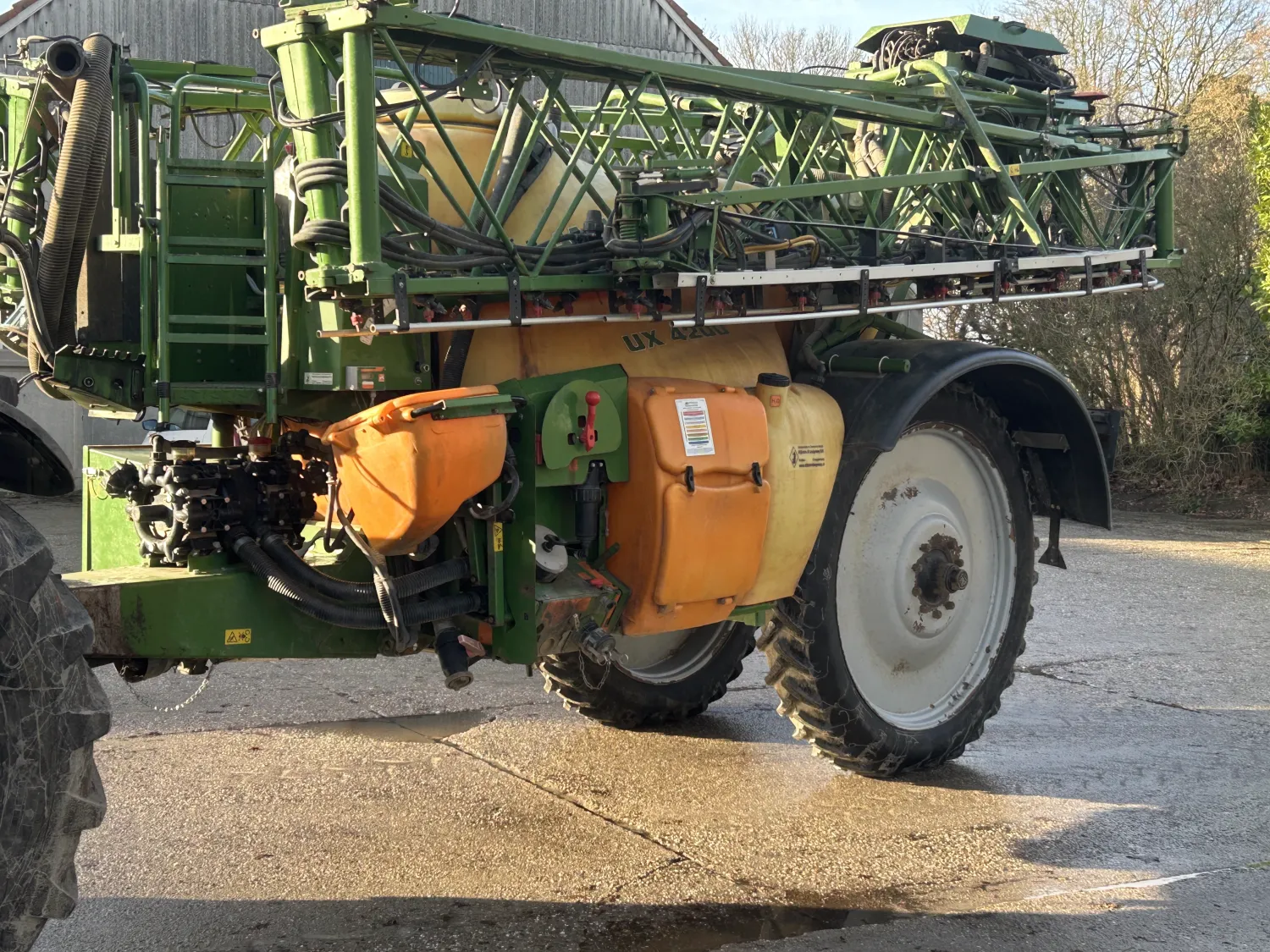 Pulverizator Amazone UX 4200 - 2007 - 39 Metri