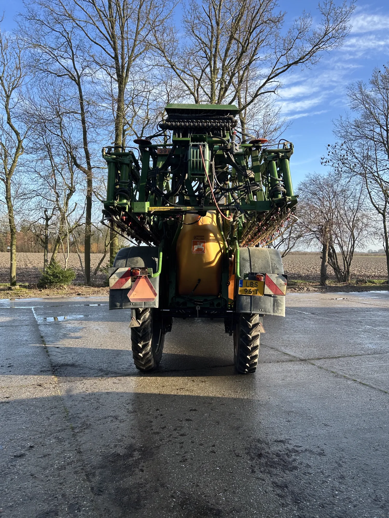 Pulverizator Amazone UX 4200 - 2007 - 39 Metri