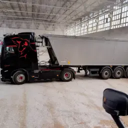 Landbouwtransport: 51m³ Schuifvloer voor Kuilvoer, Mest, Hooi