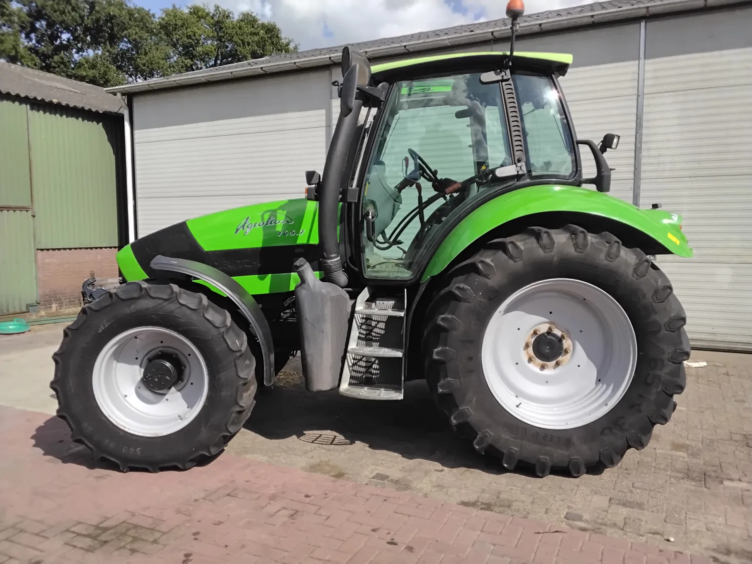 Deutz Agrotron 165.7 Traktor | Agrarische uitrusting