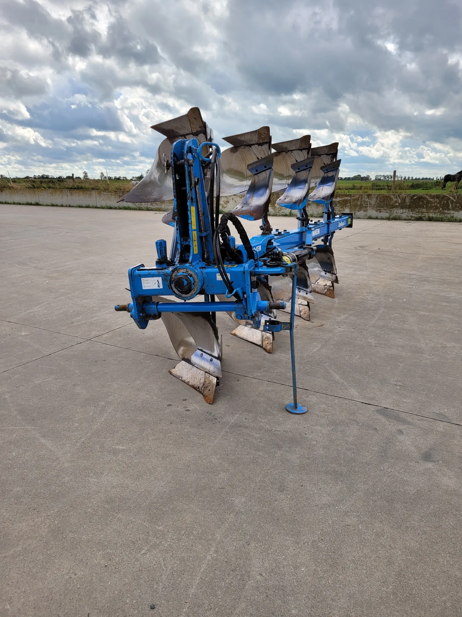 Arado Lemken Europal 6, 4 surcos, año de fabricación 2008