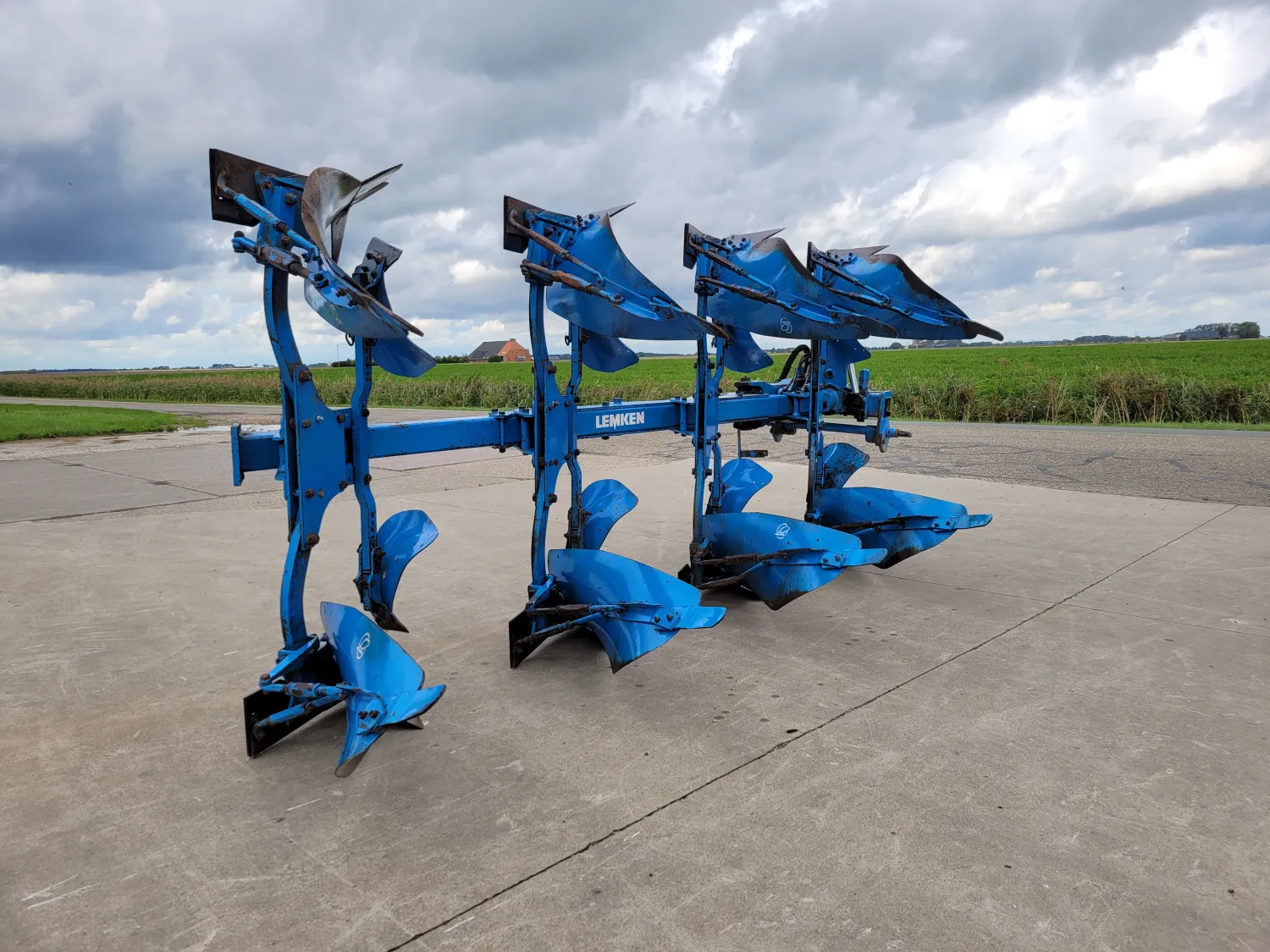 Arado Lemken Europal 6, 4 surcos, año de fabricación 2008