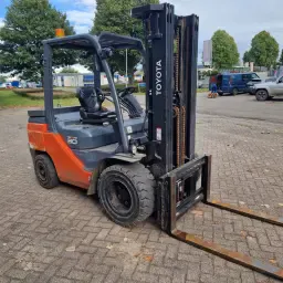 https://cdn.farmtrade.nl/media/163804/conversions/9i8ekv-thumbnail.webp
