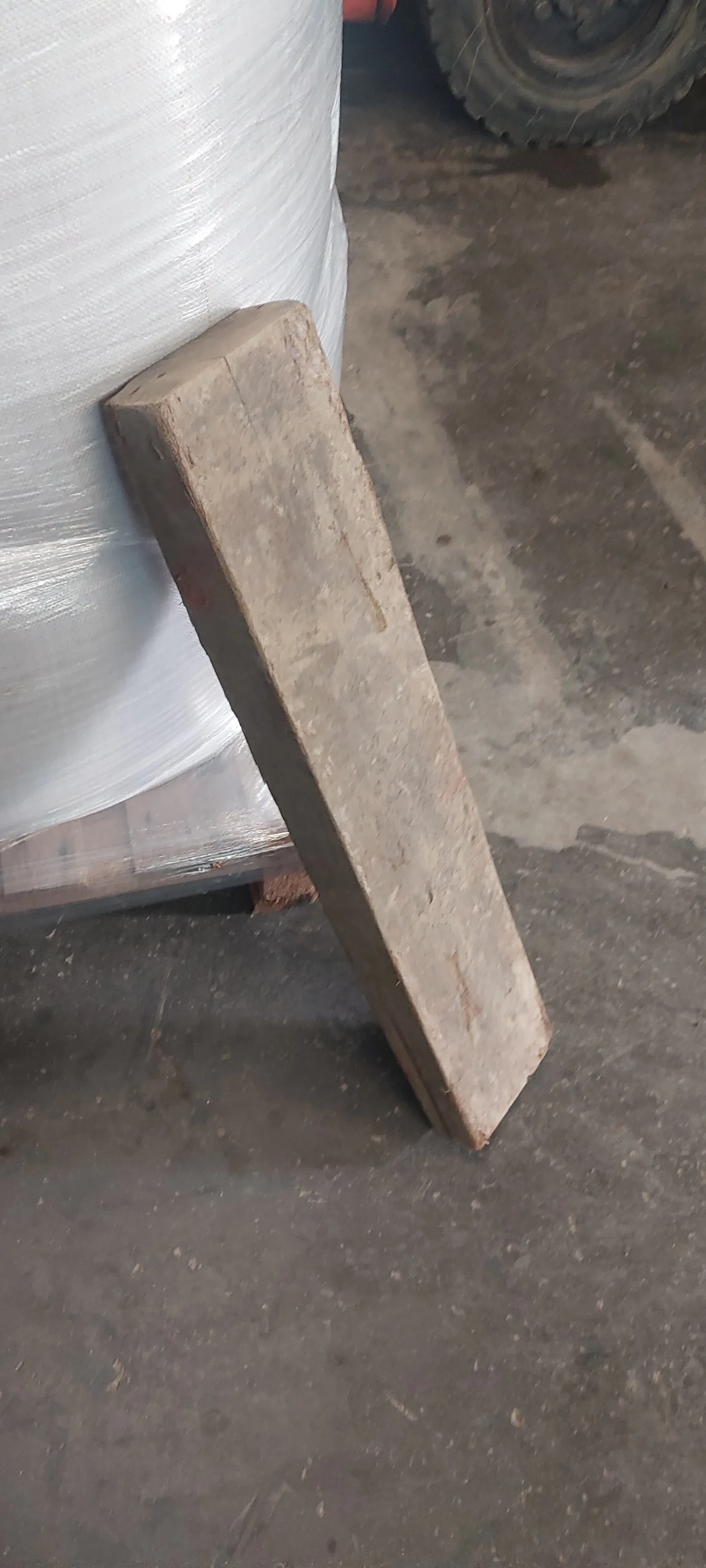Houten Balken Gezocht: 90cm, 17-18cm breed, 7cm dik