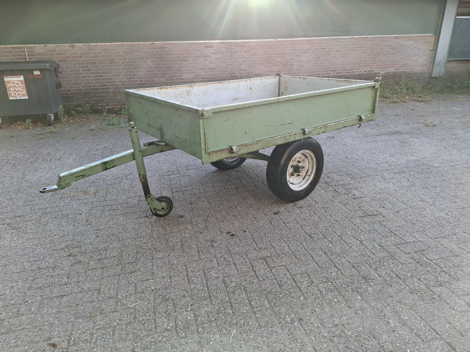 Aanhangwagen voor minitrekker - Handmatige kipfunctie