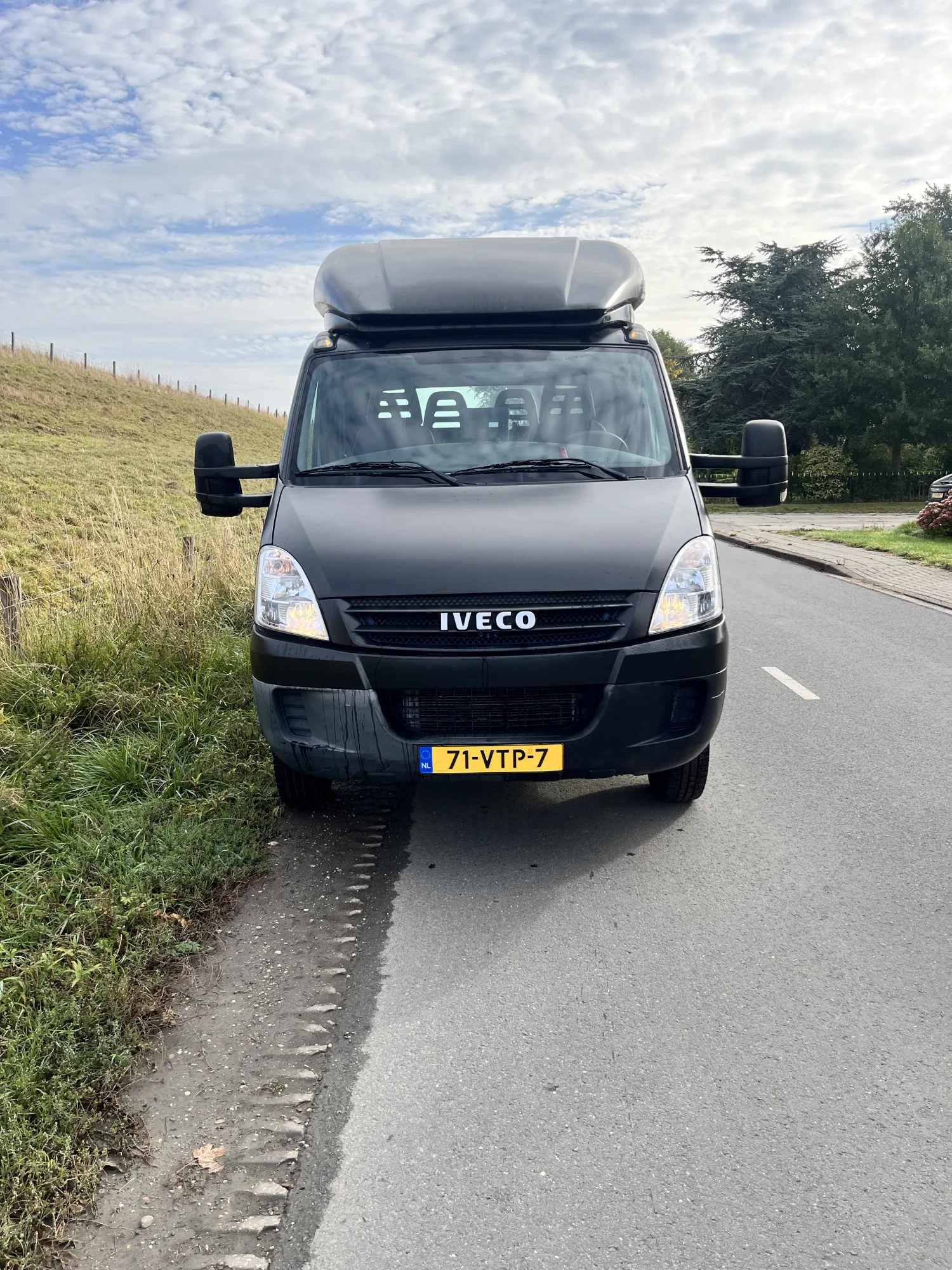 Combi 10 Ton met Automaatbak - Lage Kilometerstand