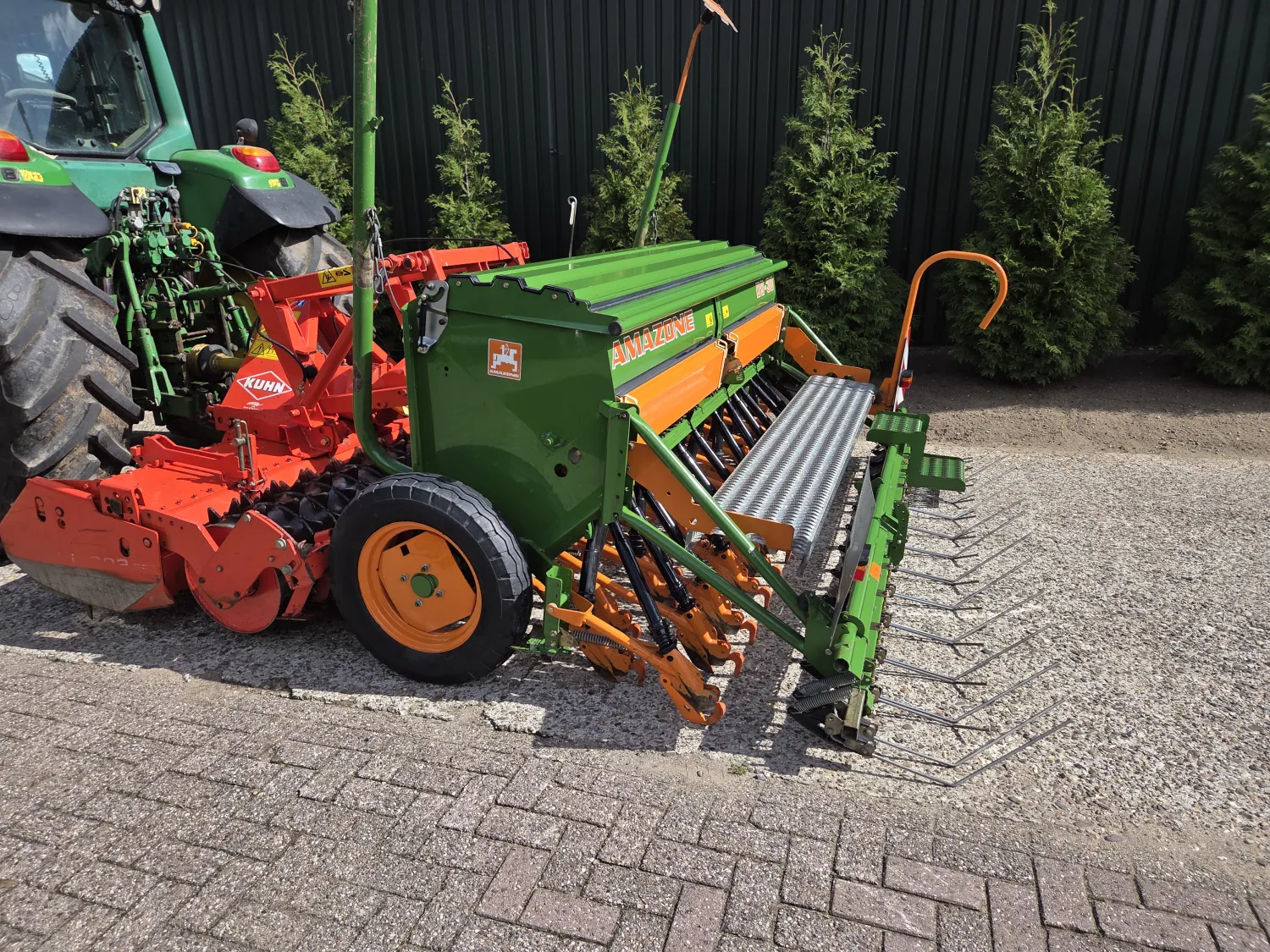 Zaaicombinatie Kuhn HRB302 & Amazone D9-30 | 3 Meter