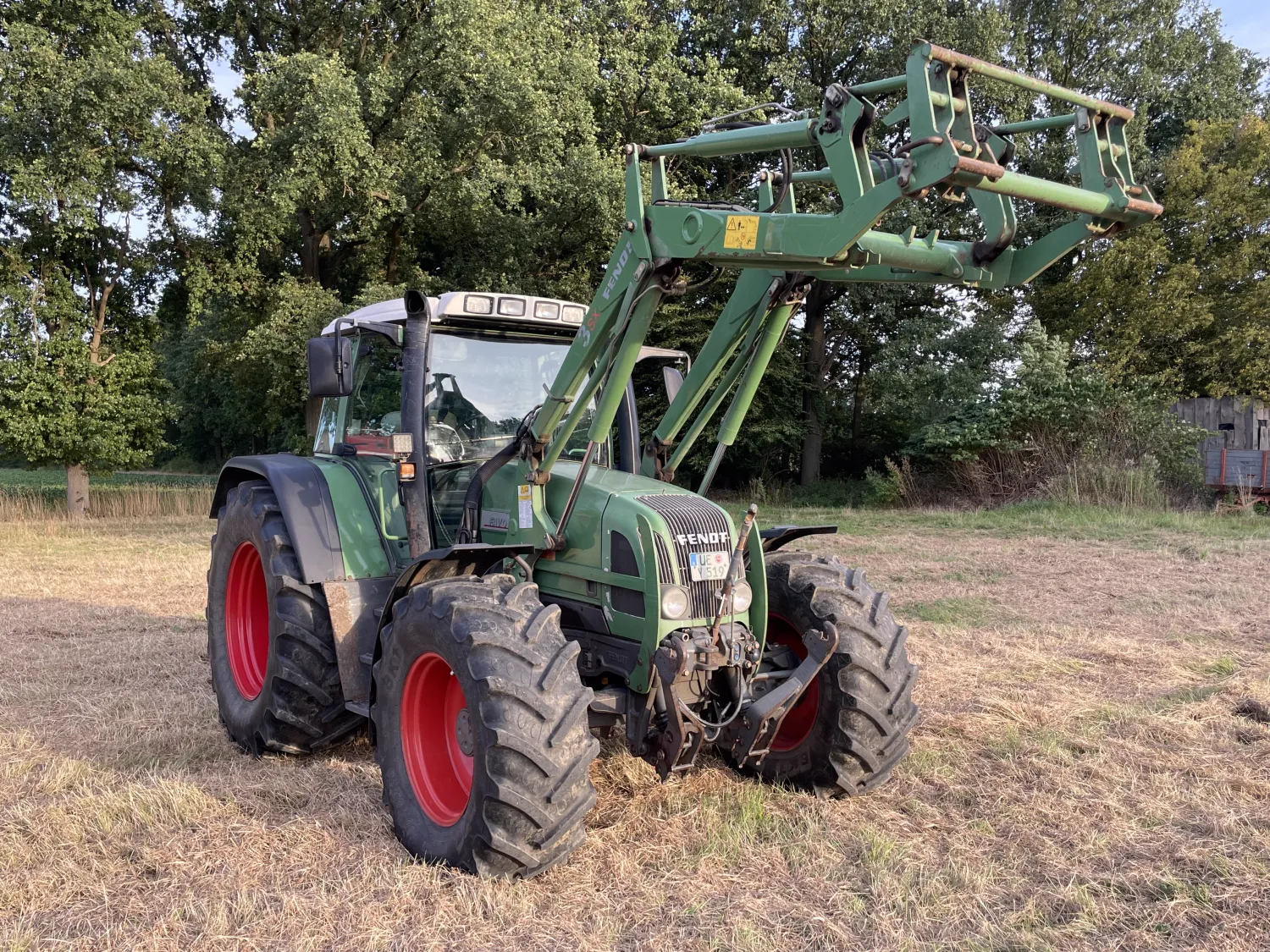 Fendt Favorit 714 Vario, 2001, 17500 uur, Frontlader