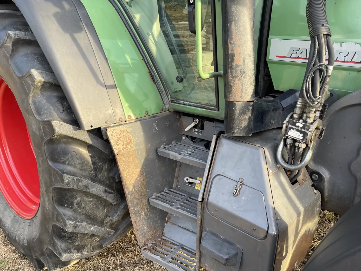 Fendt Favorit 714 Vario, 2001, 17500 uur, Frontlader