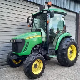John Deere 4520 Compact Tractor - 45 PK, Hydrostatisch